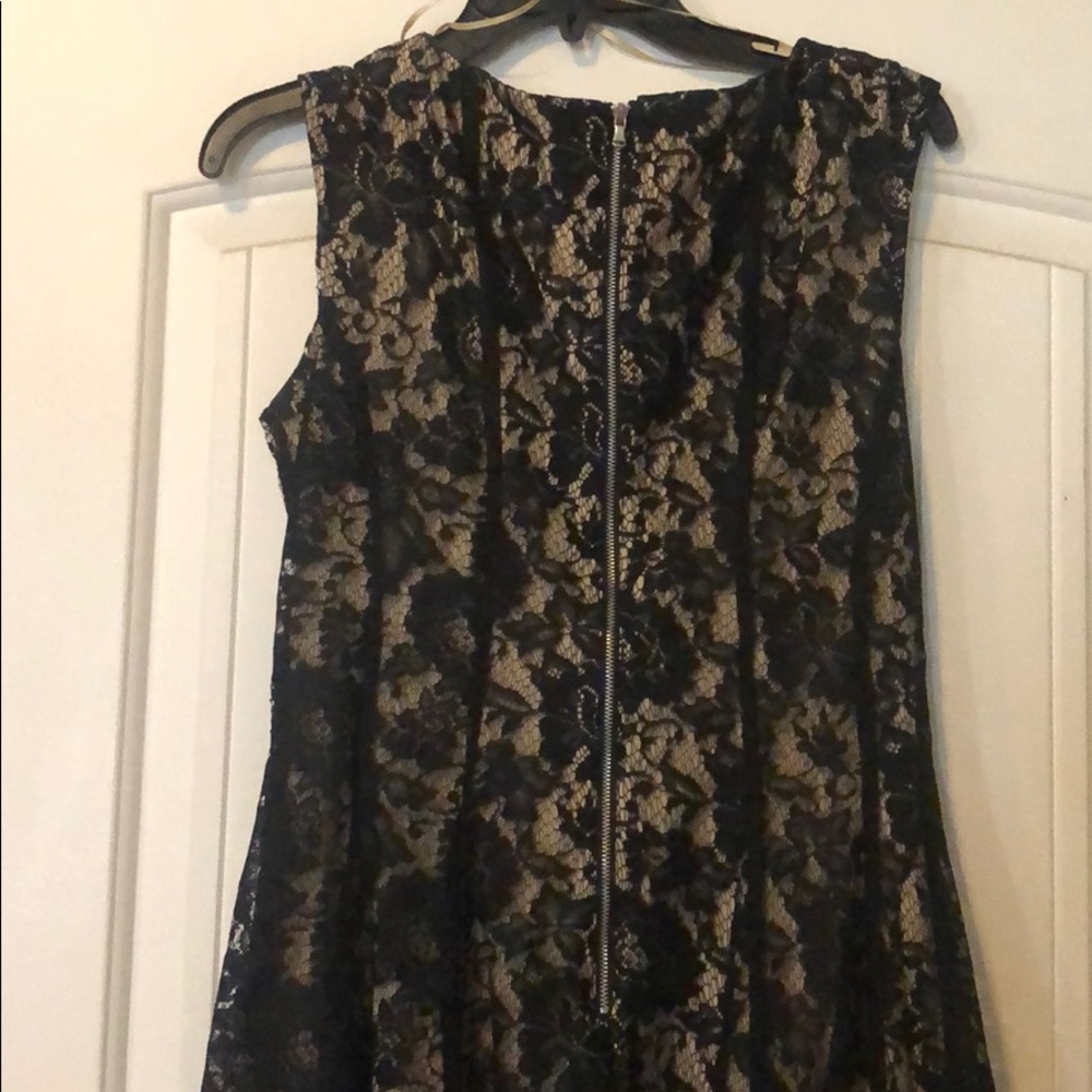 Gabby Skye lace overlay dress - Picture 3 of 4